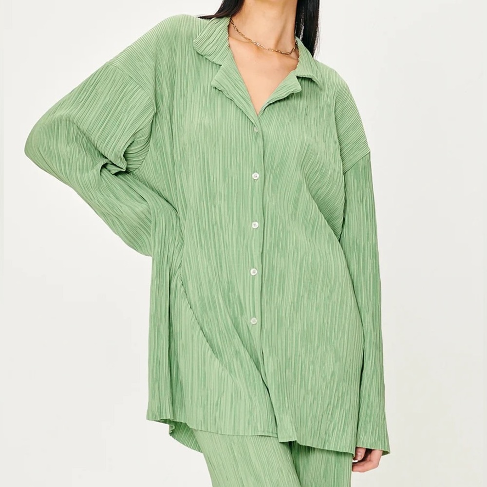 Storets Maria Oversized Plisse Shirt in Sage